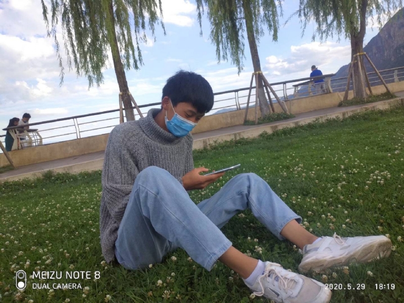 云野的第一张照片--华安交友网