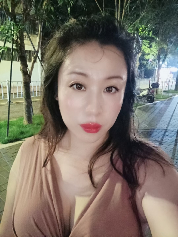 叶子青青的第一张照片--华安交友网