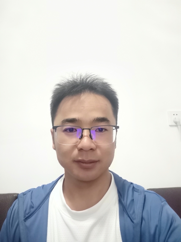 转身的第一张照片--华安交友网