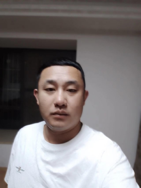 魔尊的第一张照片--华安交友网