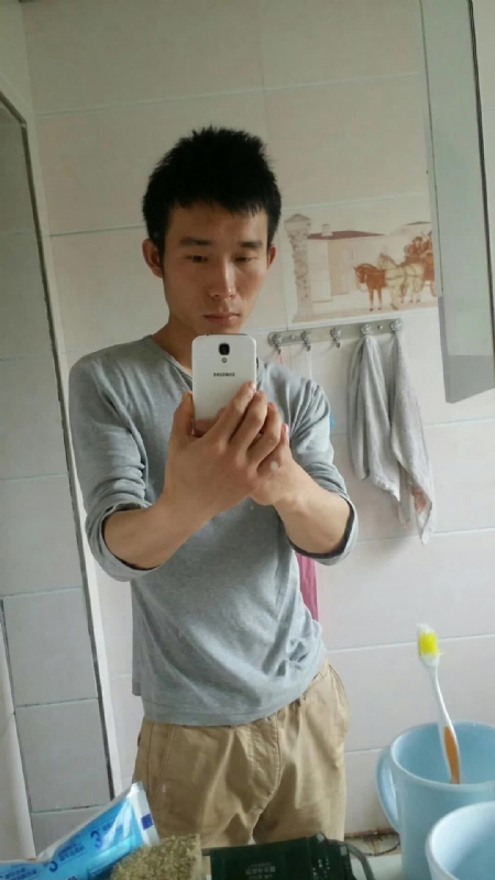 蔚蓝天空的第一张照片--华安交友网