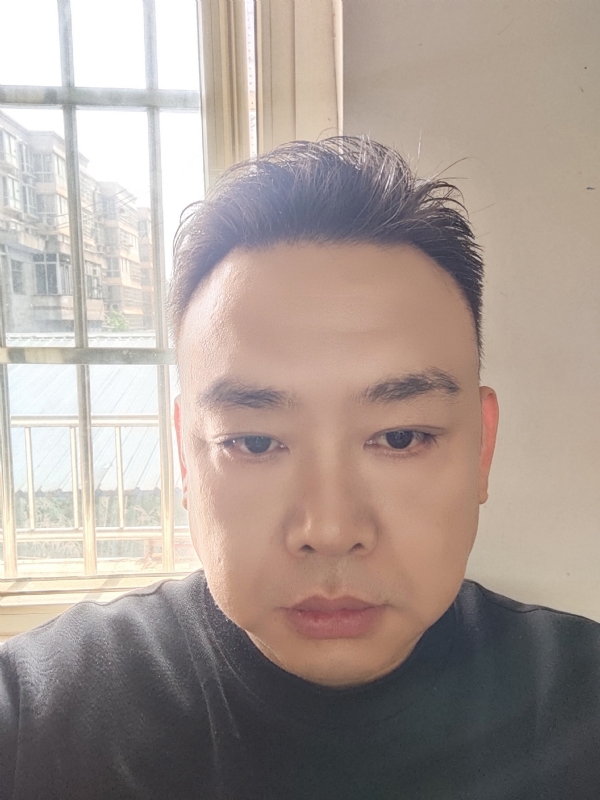 爱人先爱己的第一张照片--华安交友网