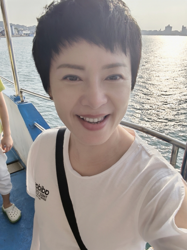 Tina的第一张照片--华安交友网