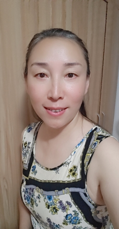 晓琴的第一张照片--华安交友网