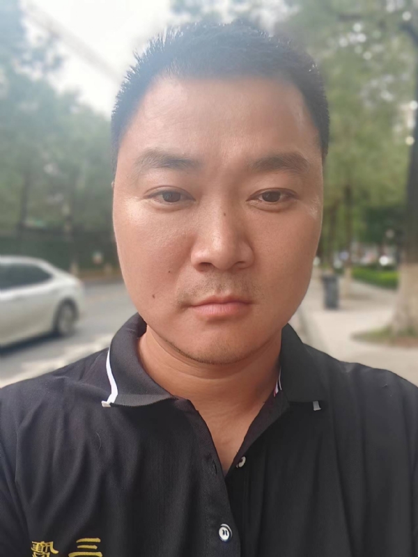独寂的第一张照片--华安交友网