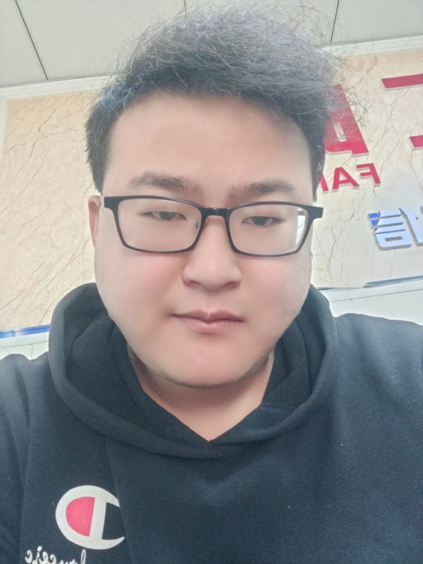 小张的第一张照片--华安交友网