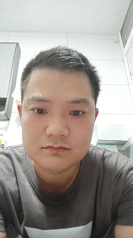 皓月当空的第一张照片--华安交友网