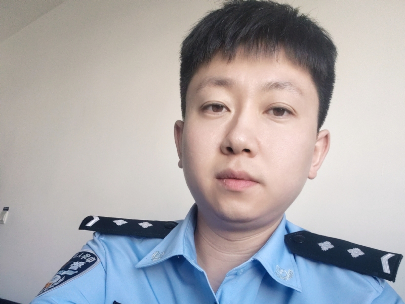 峻仔的第一张照片--华安交友网