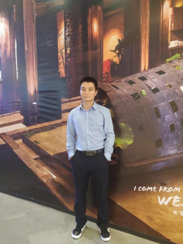 梧桐枫叶的第一张照片--华安交友网