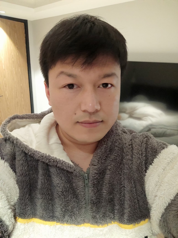 阳光依旧的第一张照片--华安交友网