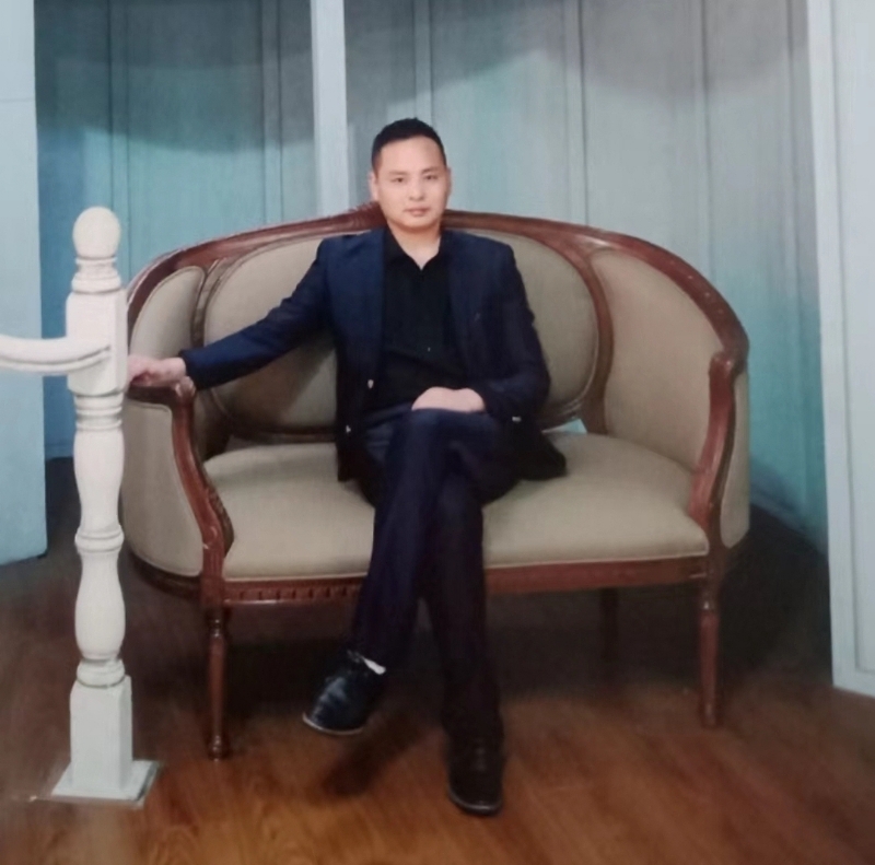 龙行天下的第二张照片--华安交友网