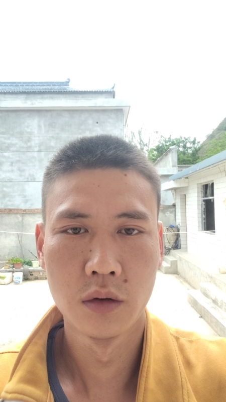 简单点的第一张照片--华安交友网