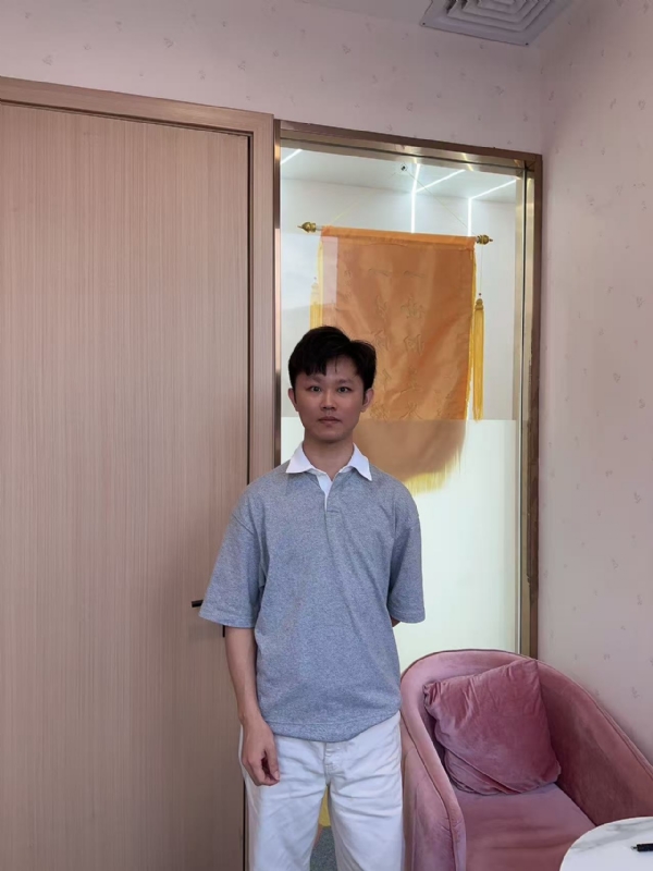 小叶子的第一张照片--华安交友网