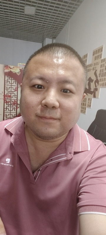 漫步星辰的第一张照片--华安交友网